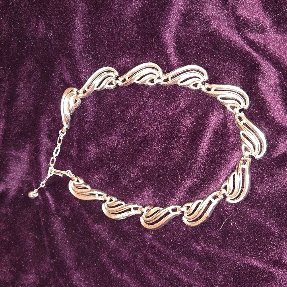 Silver waves vintage choker necklace